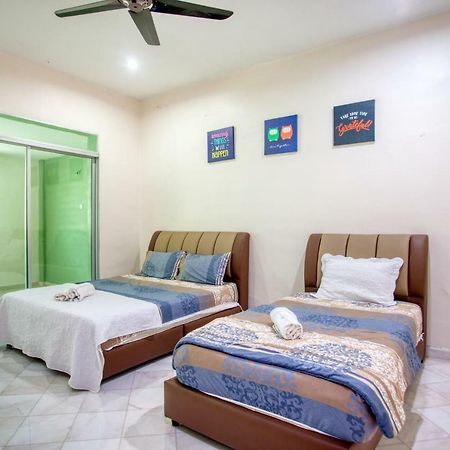 Gunung View Homestay 10 To 12 Pax Near Sunway Tambun 이포 외부 사진