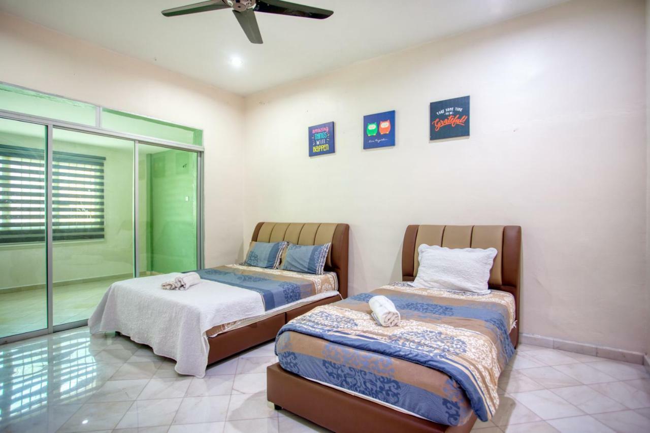 Gunung View Homestay 10 To 12 Pax Near Sunway Tambun 이포 외부 사진
