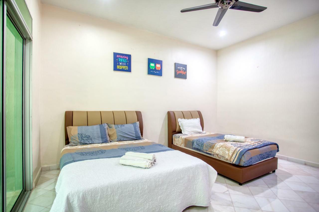 Gunung View Homestay 10 To 12 Pax Near Sunway Tambun 이포 외부 사진